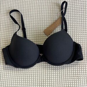 SKIMS Black Underwire T-Shirt Bra